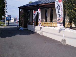 セナラ熊谷店街路樹落ち葉清掃