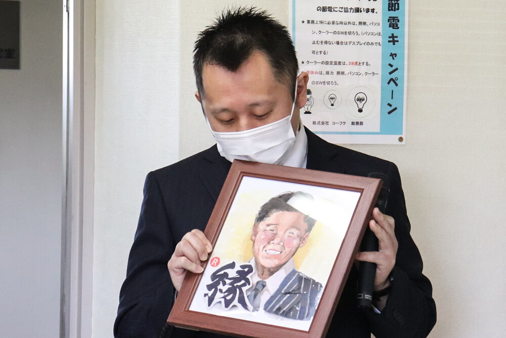 社長の似顔絵を社員のお嬢さんが描いてくれました