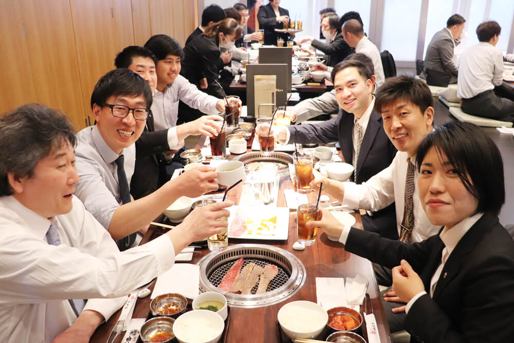 昼食会での交流の時間
