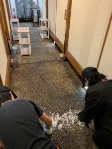 セナラ川口芝店　お座敷エリアの床磨き