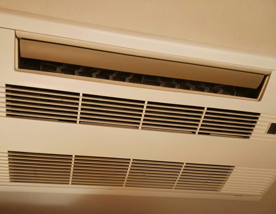 各卓上エアコンのフィルターおよび枠の清掃